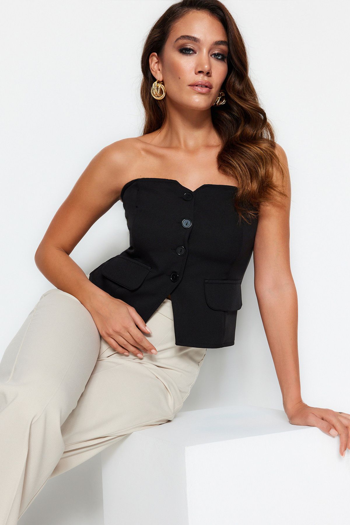 Trendyol Collection-Schwarze, schmal geschnittene, trägerlose Crop-Webweste TWOAW24YE00034 3