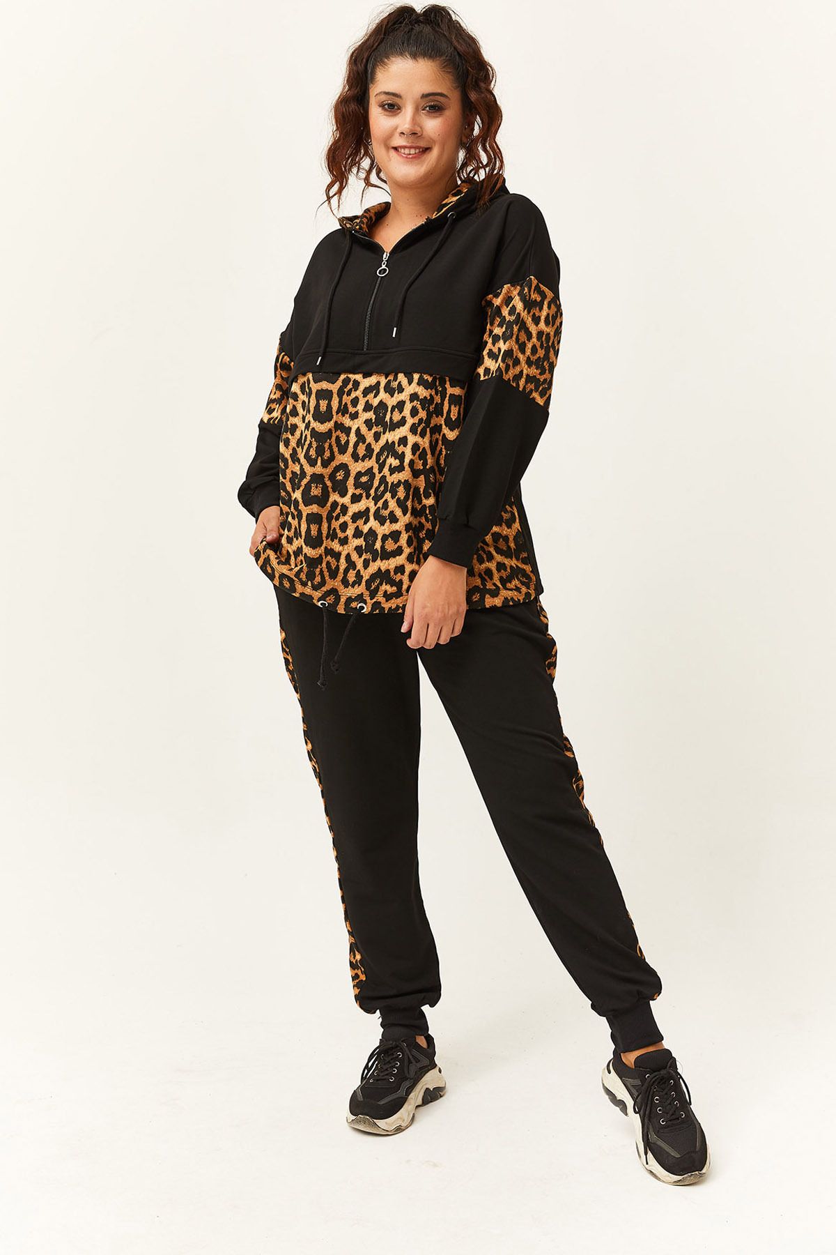 Plus size top black tracksuit