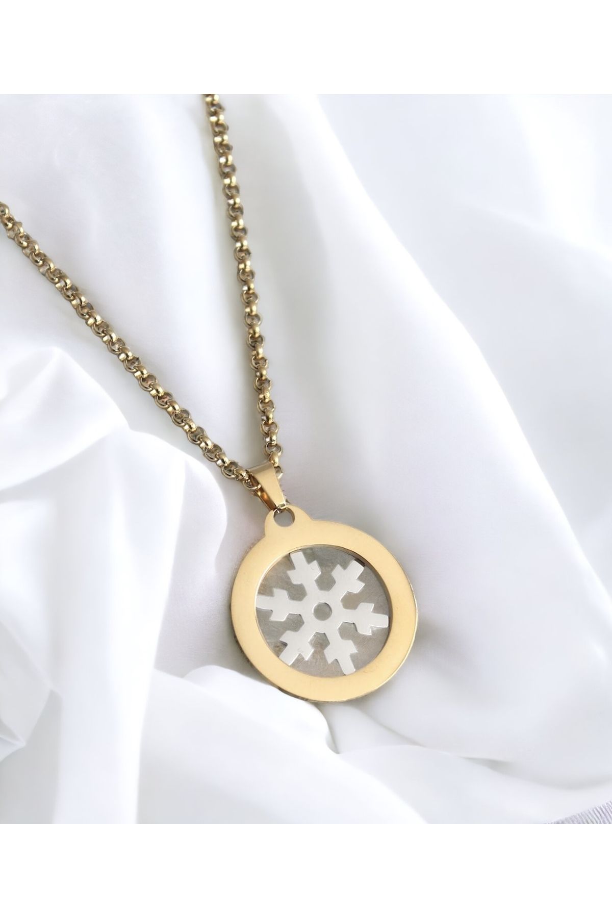 Vogue necklace best sale