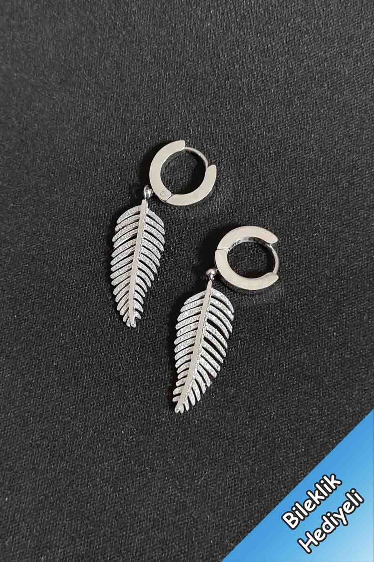 Feather earrings paparazzi top