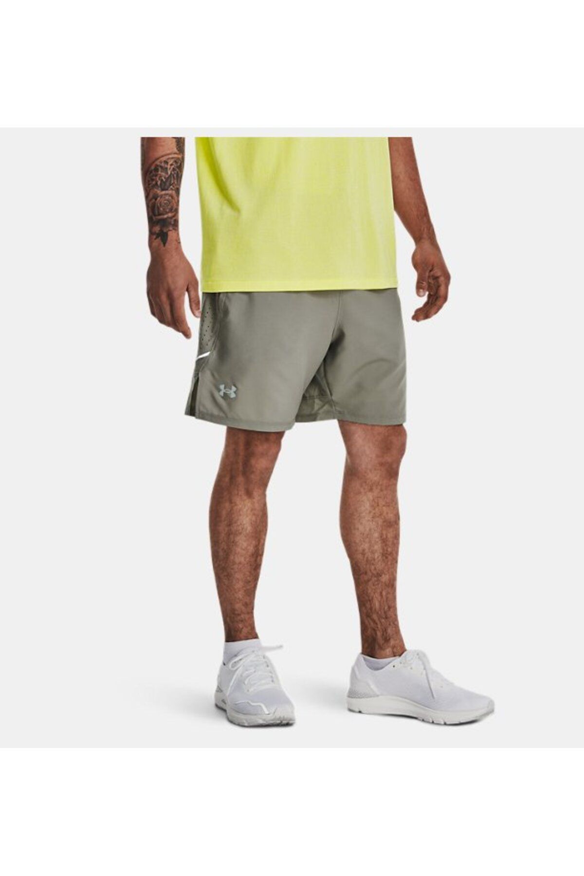 شورت ورزشی سبز مردانه UA Launch Elite 2 از 1 در 7 1376831 504 است Under Armour