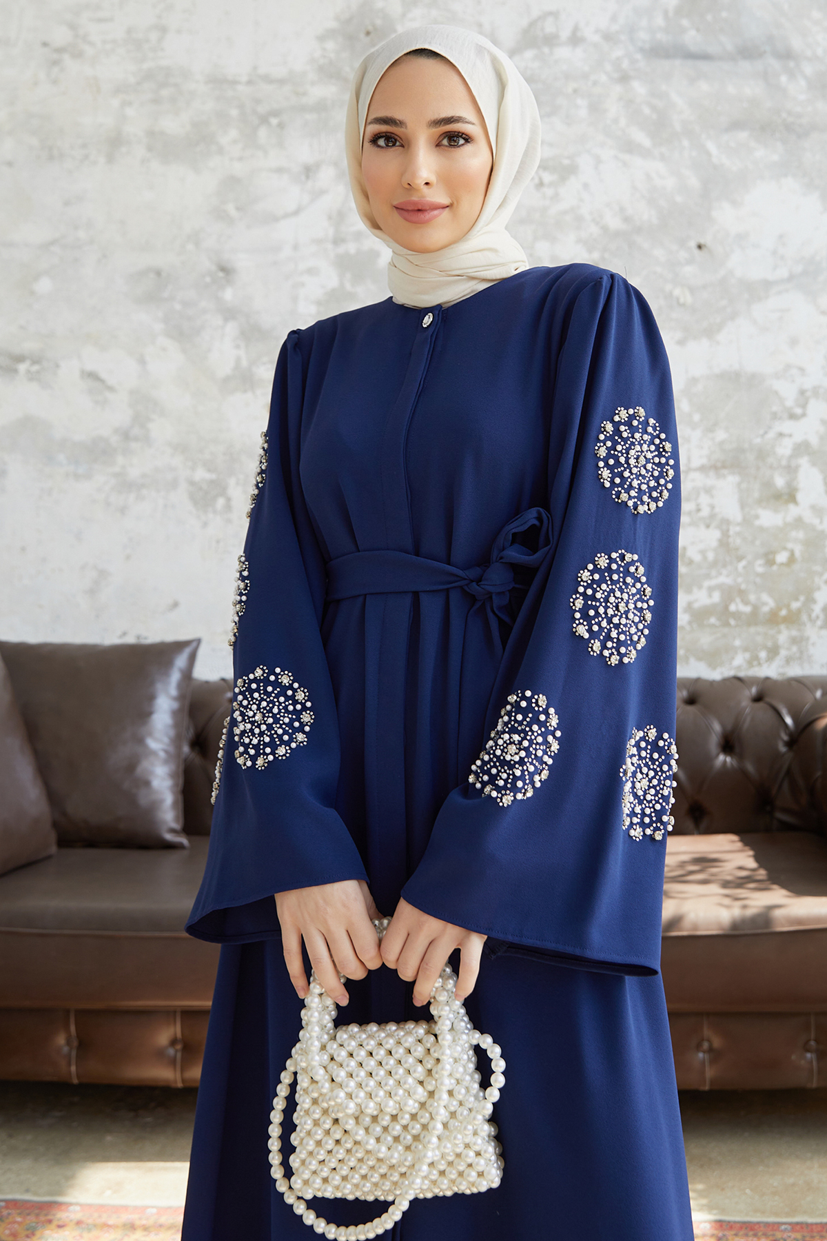 VAVİNOR Liva Kolları Taşlı Abaya - Indigo Fiyatı, Yorumları - Trendyol
