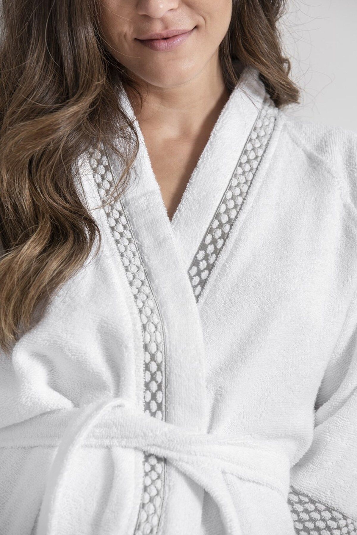 Gül Güler-Embroidery Detailed Bathrobe Patty 6