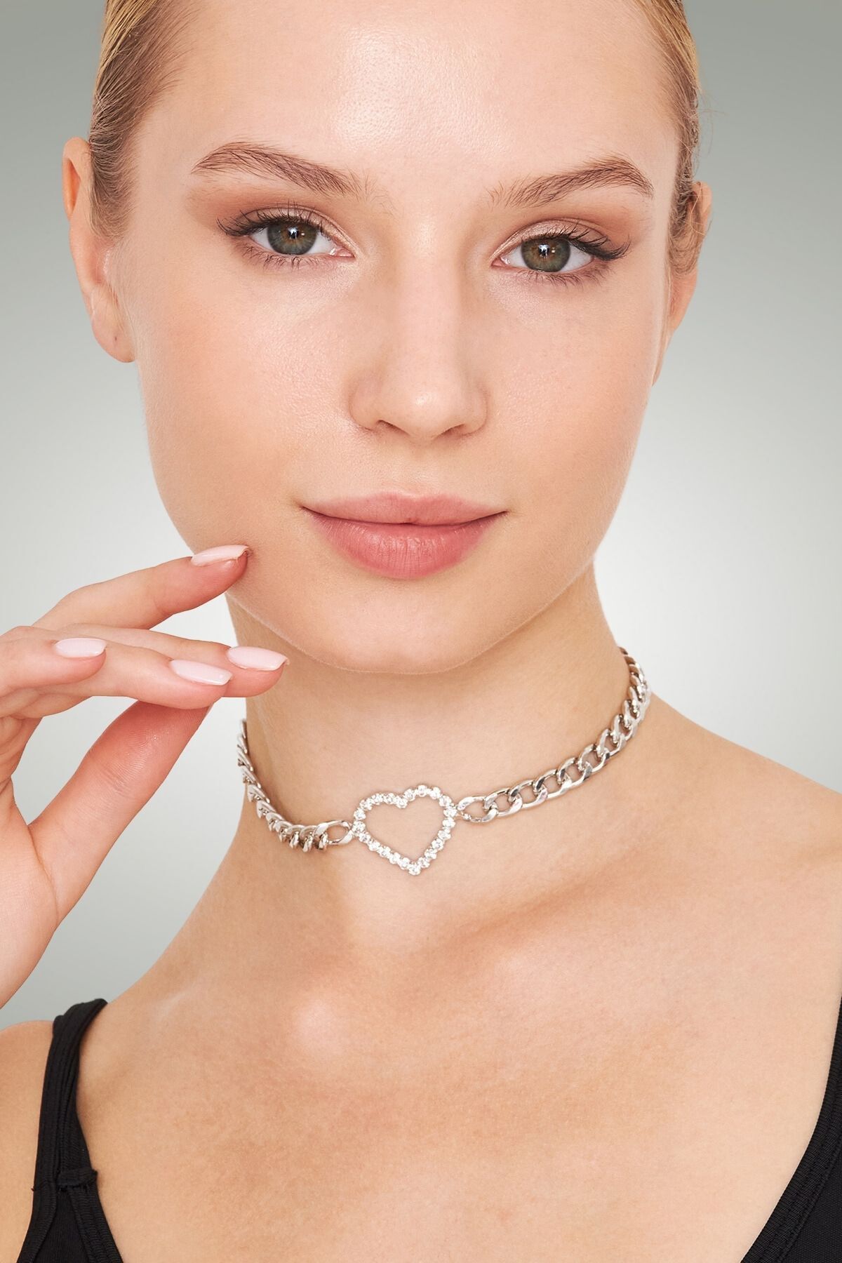 Thick cheap white choker