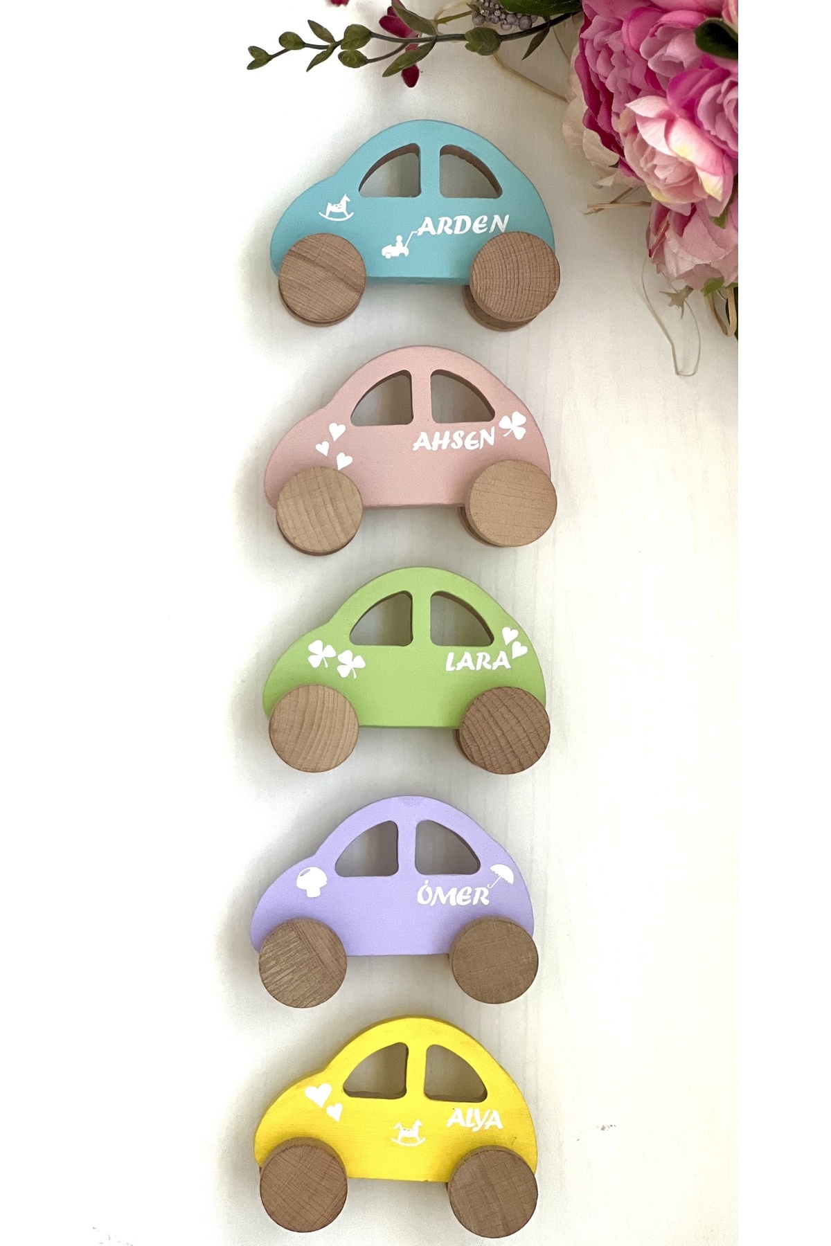 mogokids Kişiye özel renkli isimli oyuncak ahşap araba dekor ve hediyelik fotoğrafı 4 (önizleme)