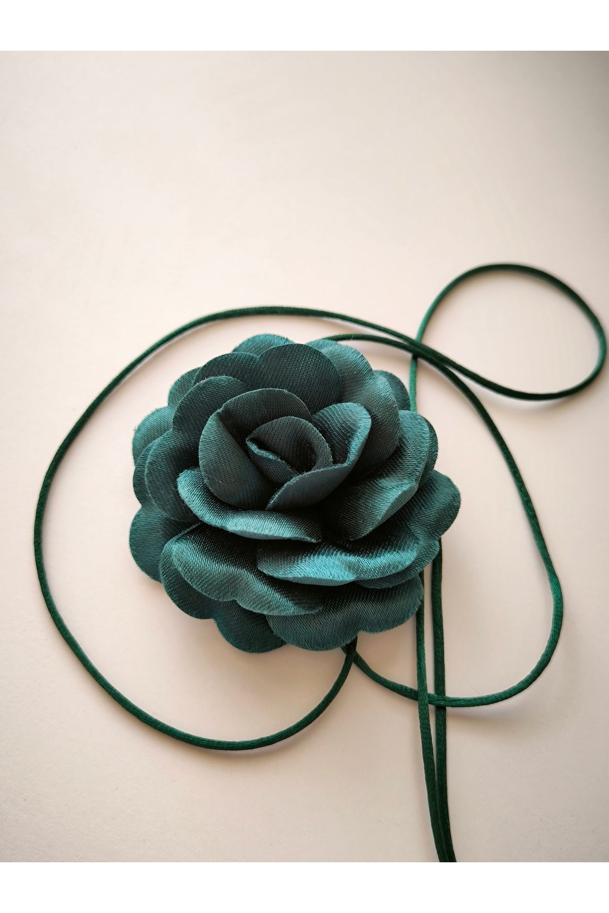 Green 2025 flower necklace