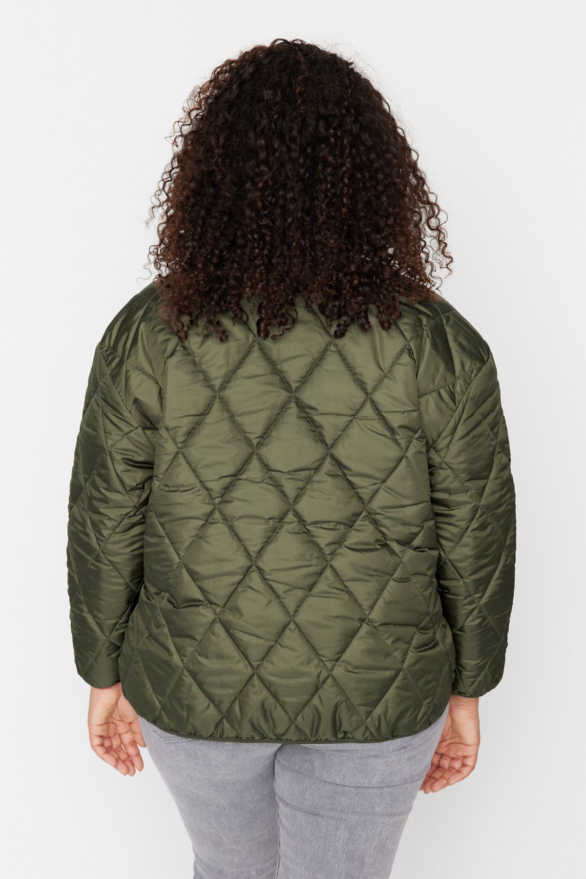 Trendyol Curve-Khaki Crew Neck Quilted Coat TBBAW23AW00020 4