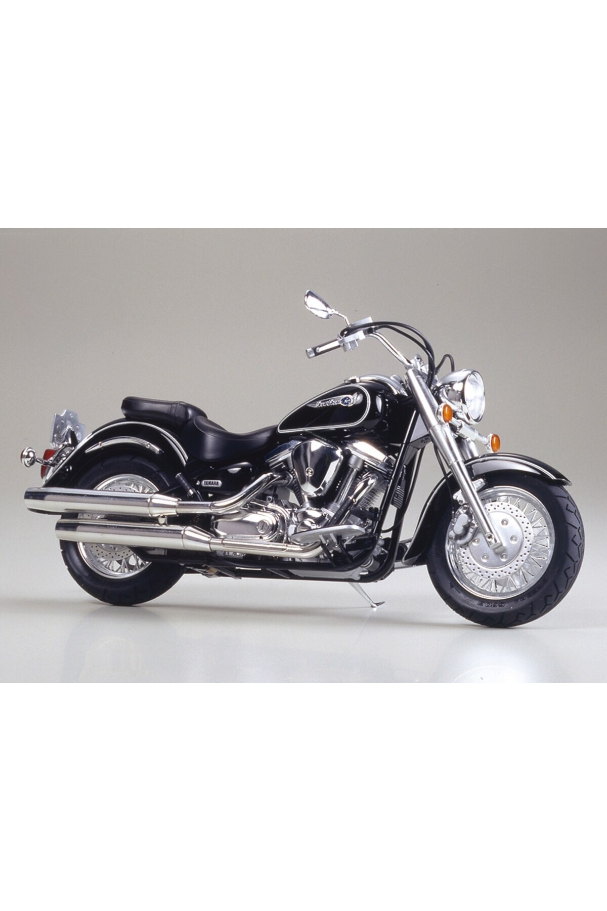 TAMIYA 1/12 Yamaha Xv1600 Road Star Plastik Motosiklet Maket Kiti