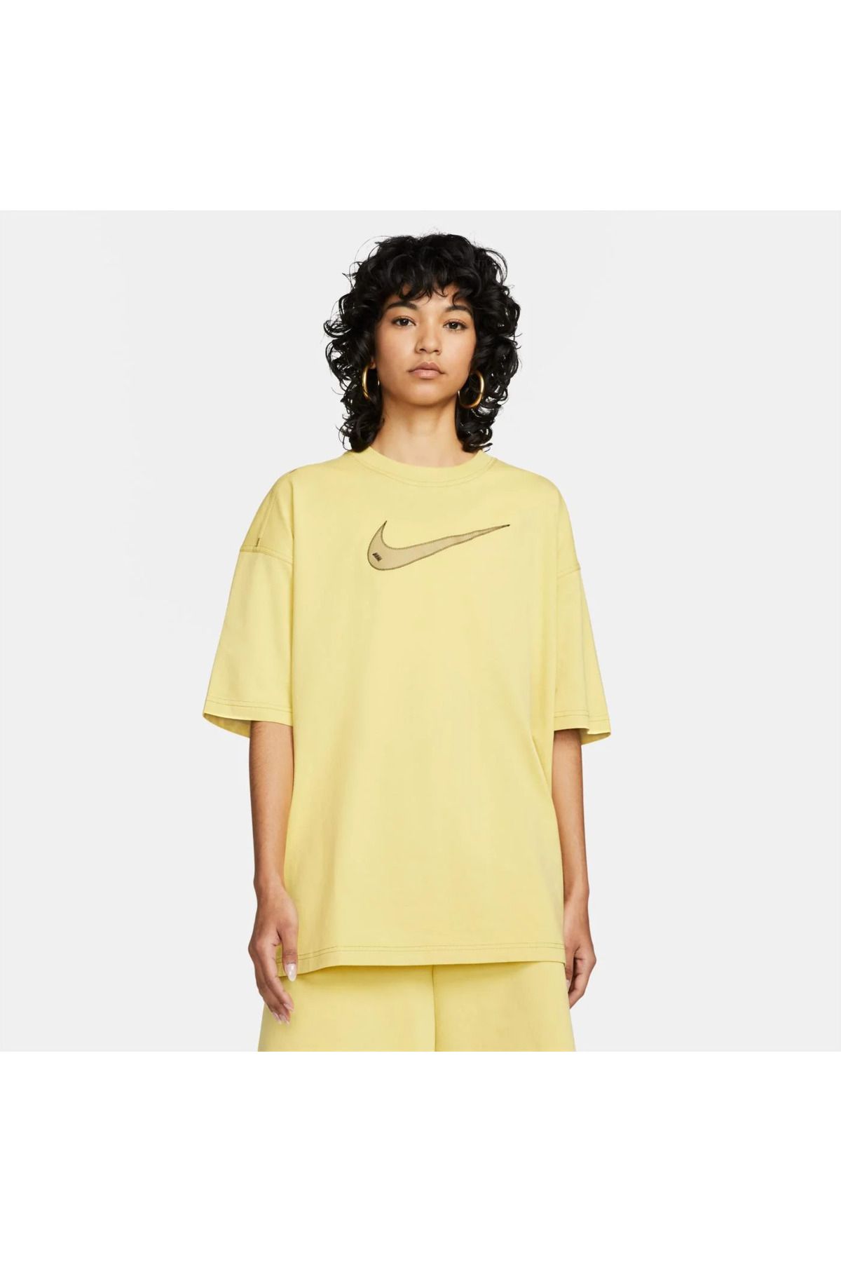 Yellow nike on sale shirt women's