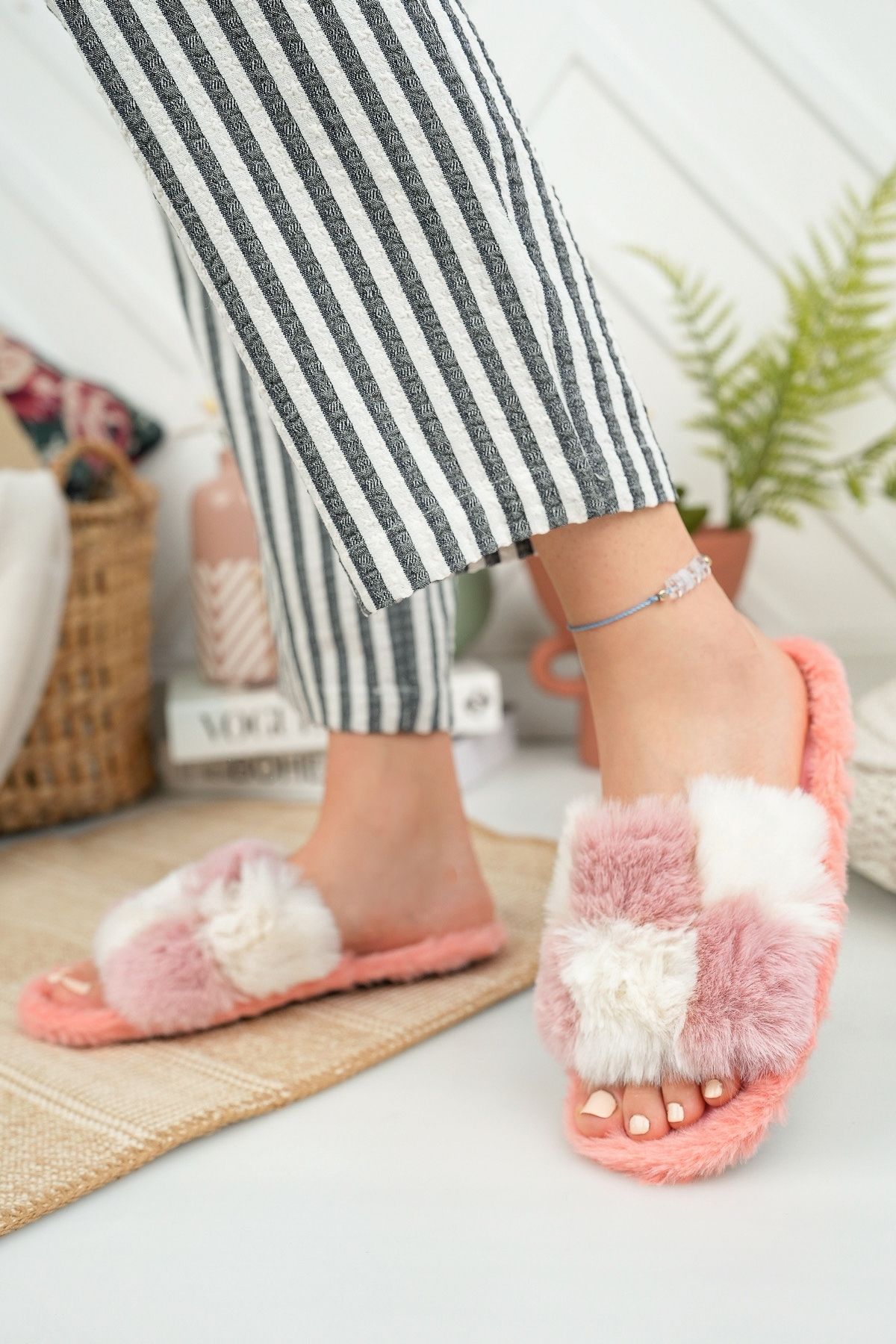Women's new arrivals furry sandals