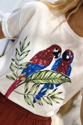 Kadın Beyaz Papağan Figürlü Payet Işlemeli Pamuk T-Shirt b2yshk1