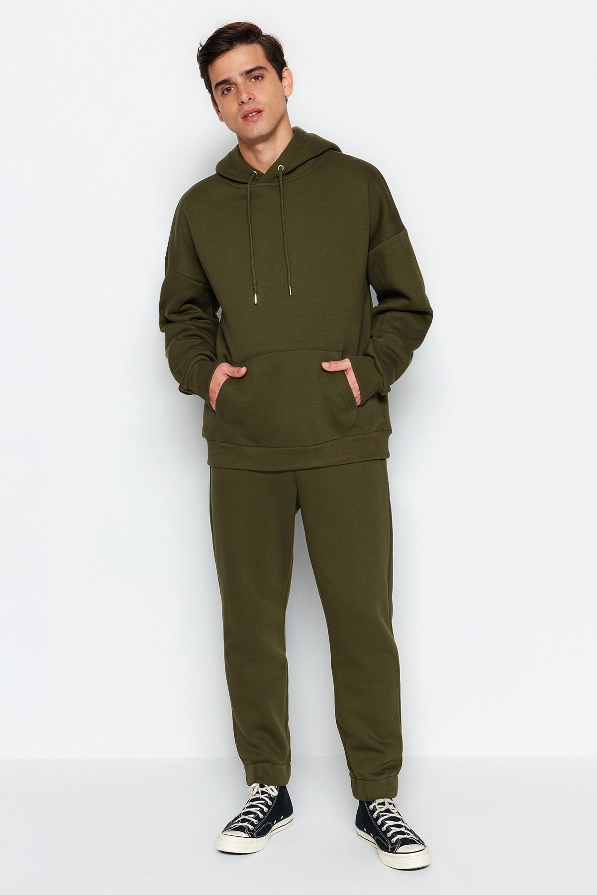 Khaki trackies 2025