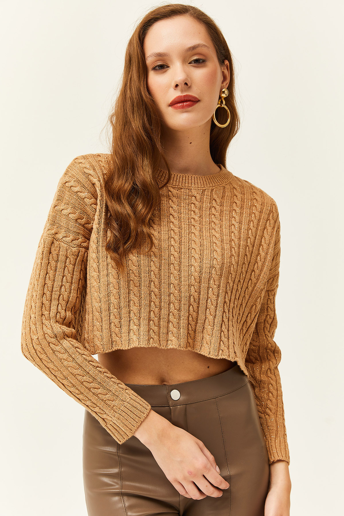 Olalook-Kurzer Strickpullover aus geflochtenem Kamelhaar für Damen mit Glitzer KZK-19000688 1