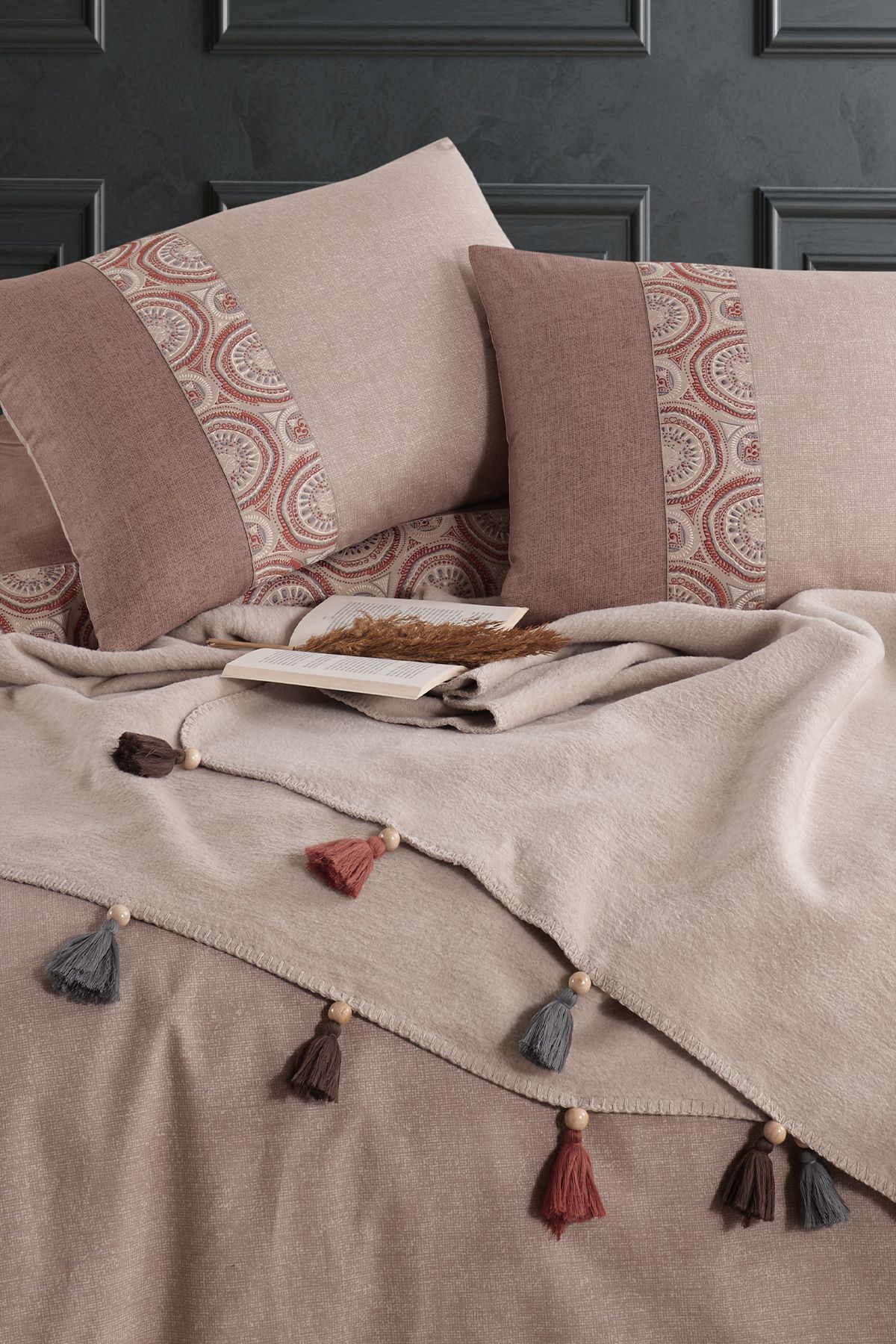 Pillow and blanket set hot sale
