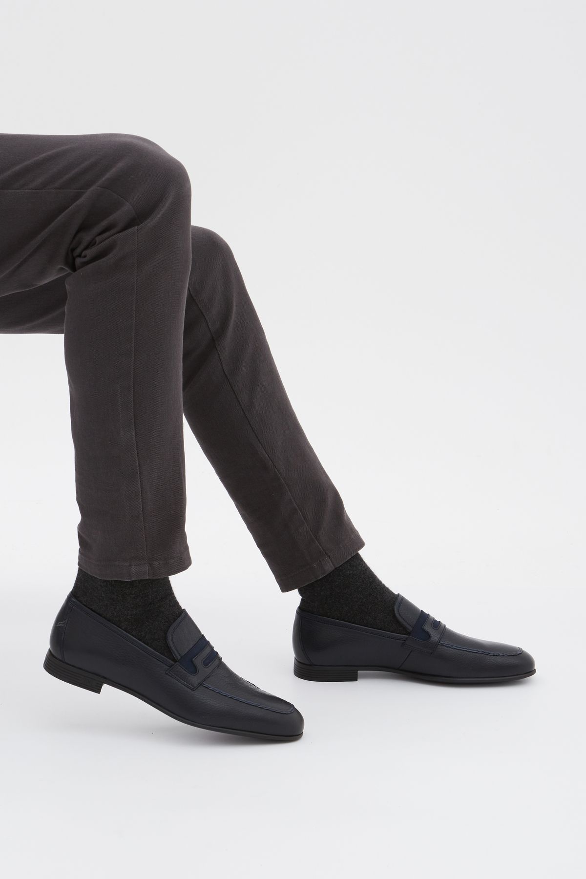 complete the look image