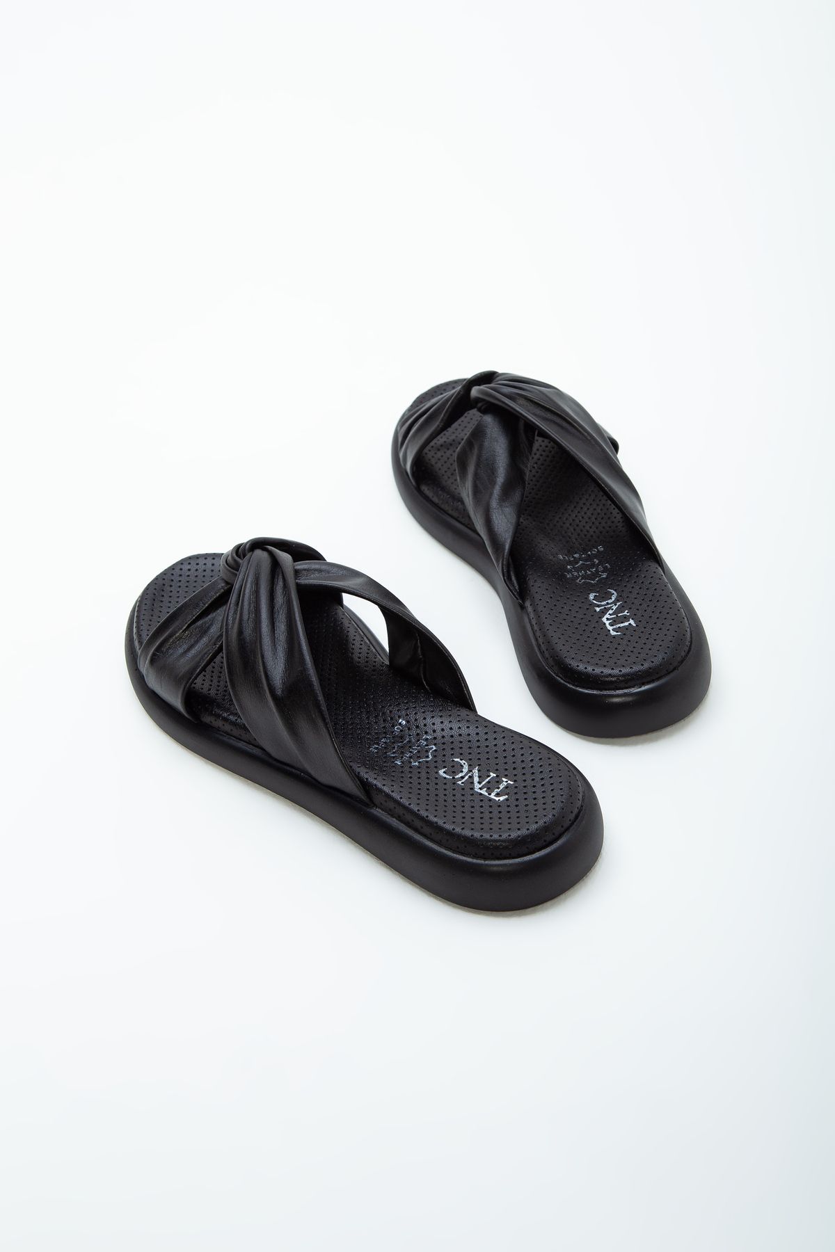 دمپایی سیاه زنانه Slipper Flat چرمی General 878 25 Bn TRLK Y23 Tamer Tanca