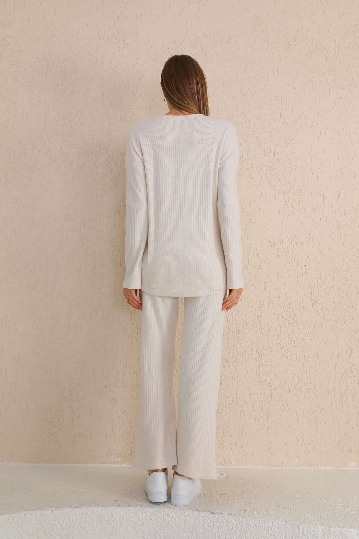 طقم بدلة رياضية للحوامل من القماش الناعم برقبة على...