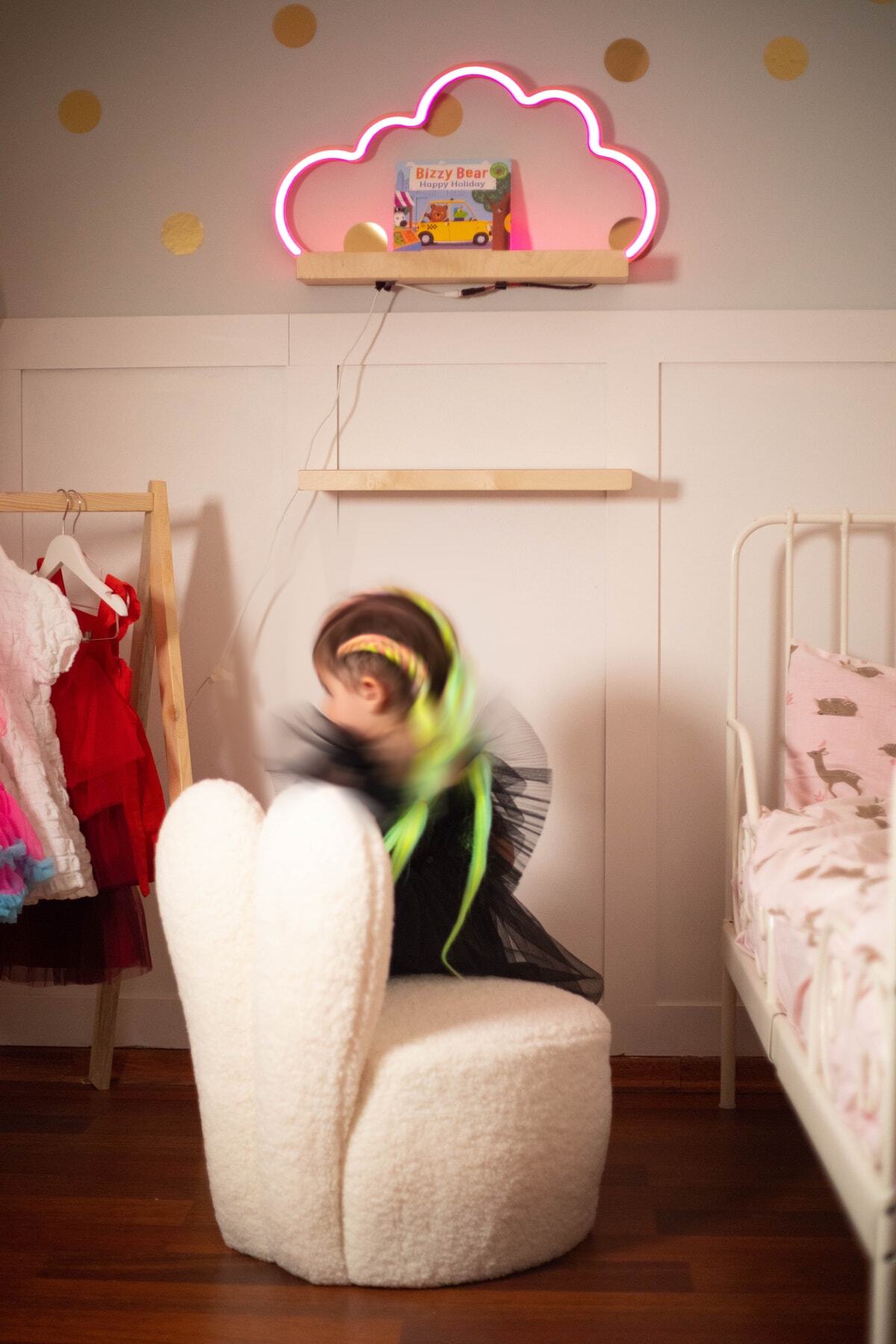 LAYKİDS Çocuk Bebek Odası Led Gece Lambası & Duvarı Rafı Kitaplık Pembe 60x11,5cm Kolay Kurulum fotoğrafı 3 (önizleme)