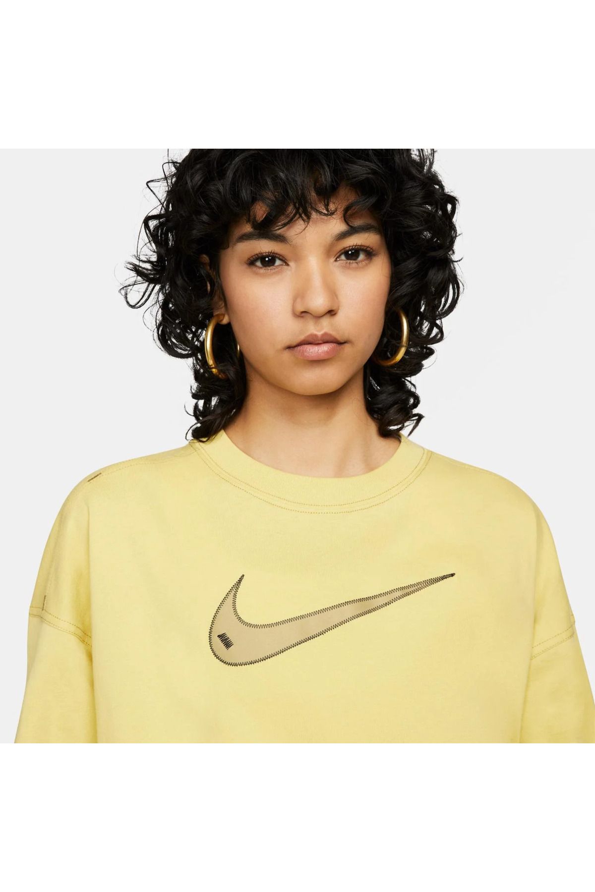 Nike Sportswear Swoosh Women s Yellow T Shirt Trendyol