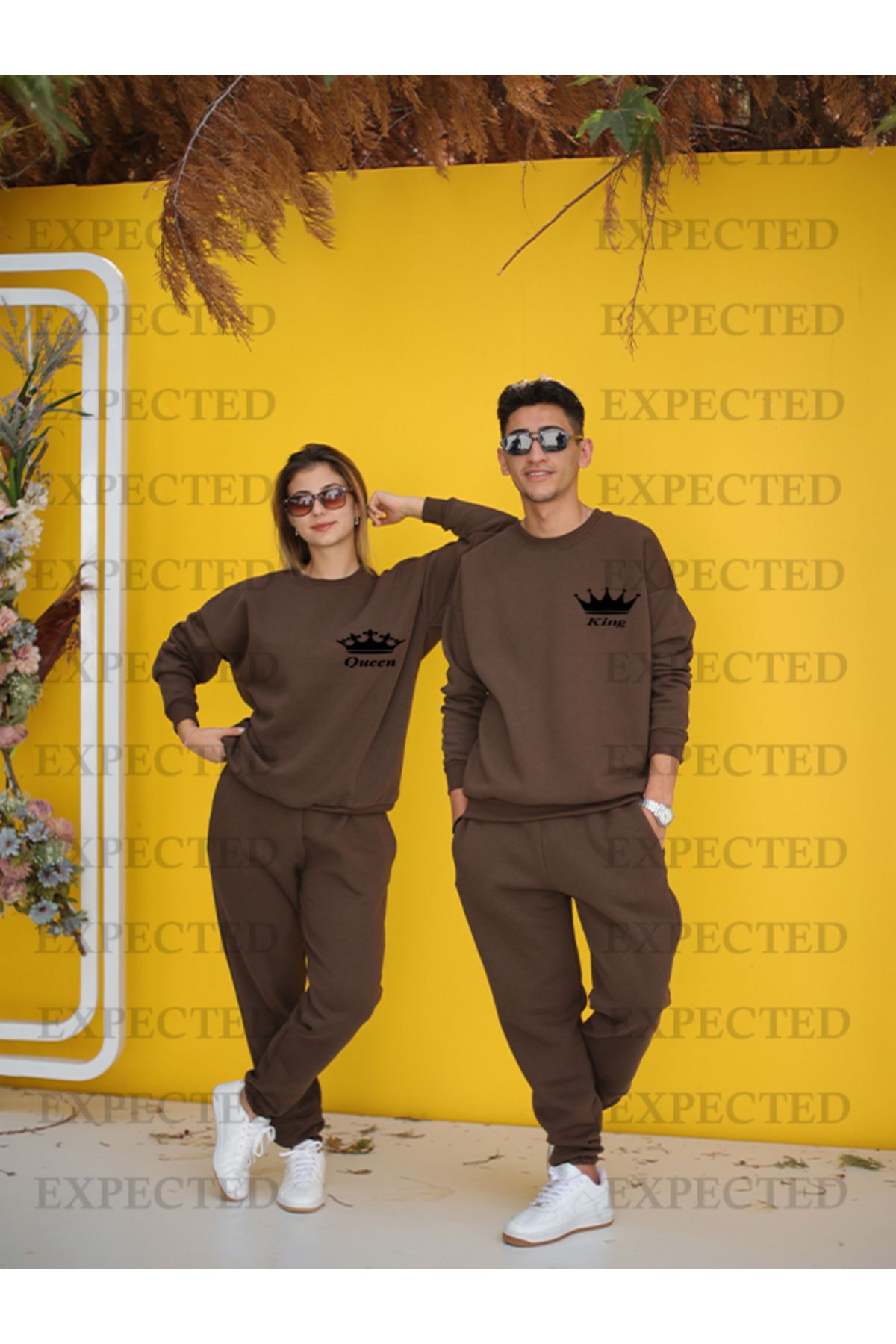 Tracksuit couple shop