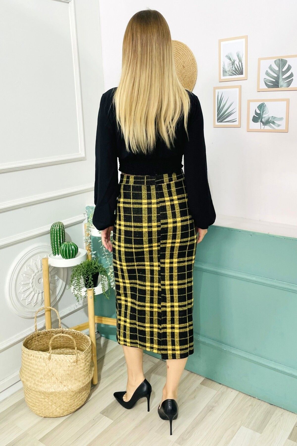 Mustard plaid on sale pencil skirt