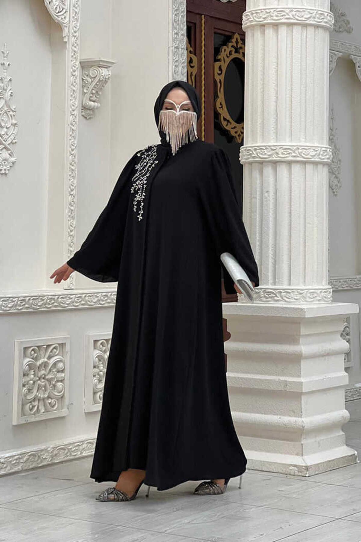 complete the look image