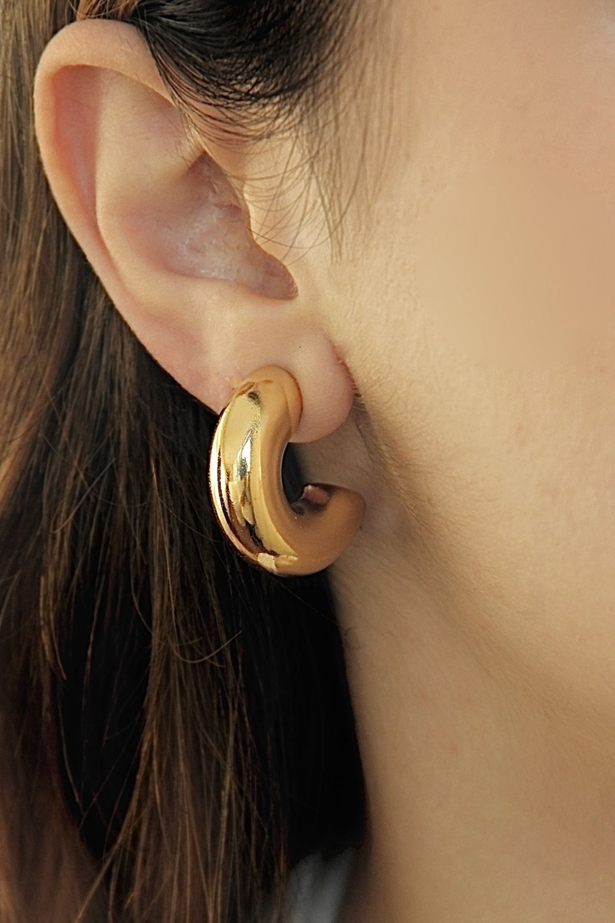 Thick top sleeper earrings