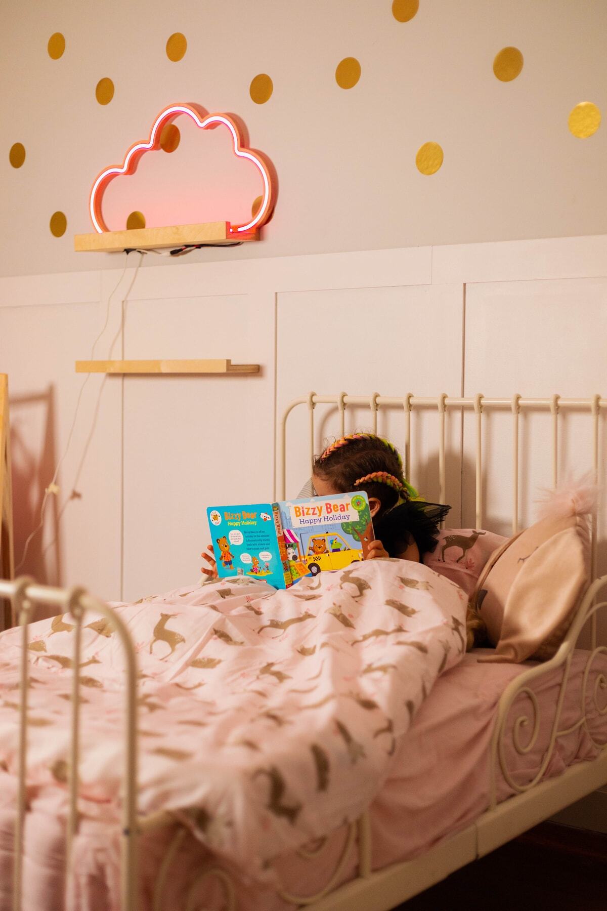 LAYKİDS Çocuk Bebek Odası Led Gece Lambası & Duvarı Rafı Kitaplık Pembe 60x11,5cm Kolay Kurulum fotoğrafı 2 (önizleme)