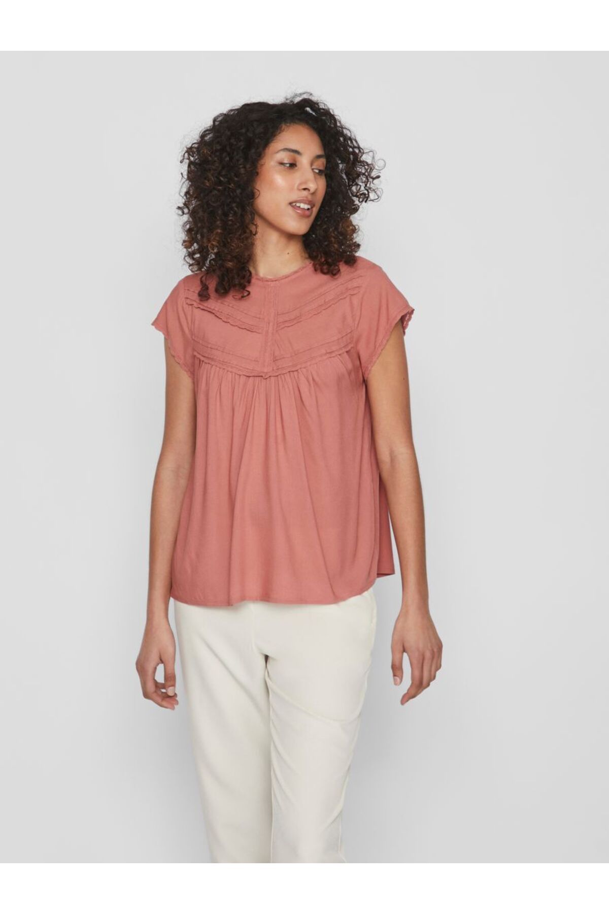 complete the look image