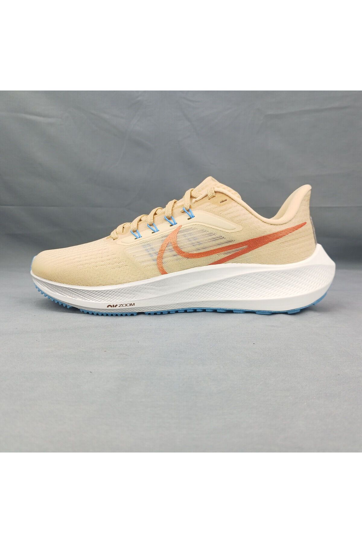 Nike pegasus beige on sale