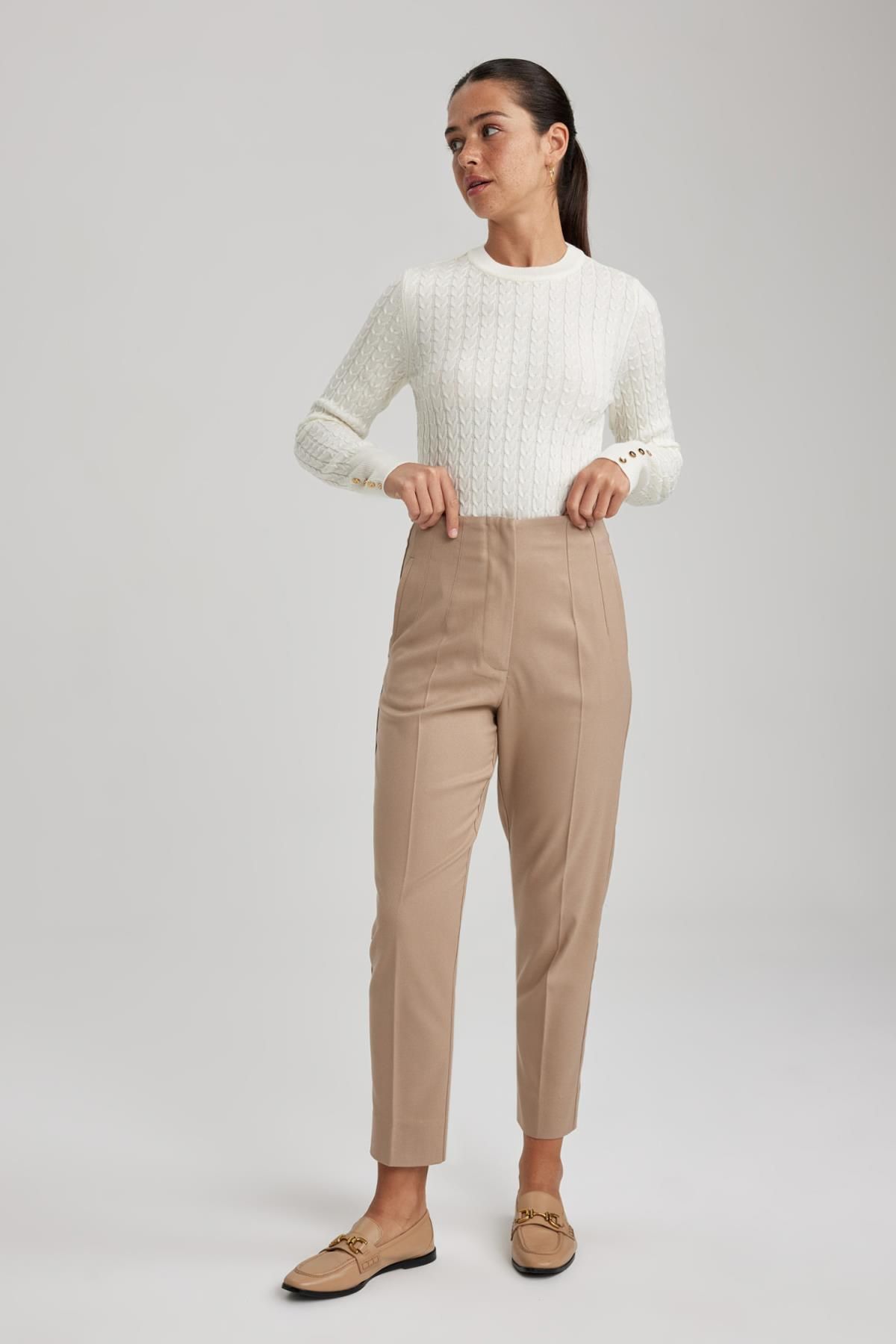 Women's fitted discount crew neck sweater