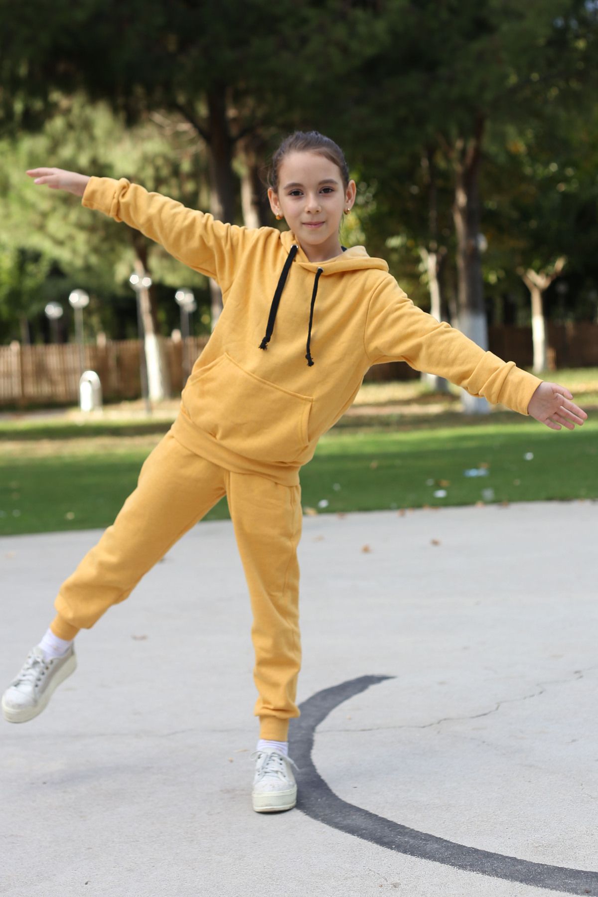 Girls sales yellow tracksuit