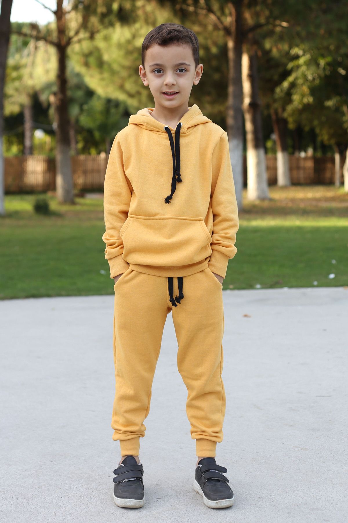 Children tracksuit discount