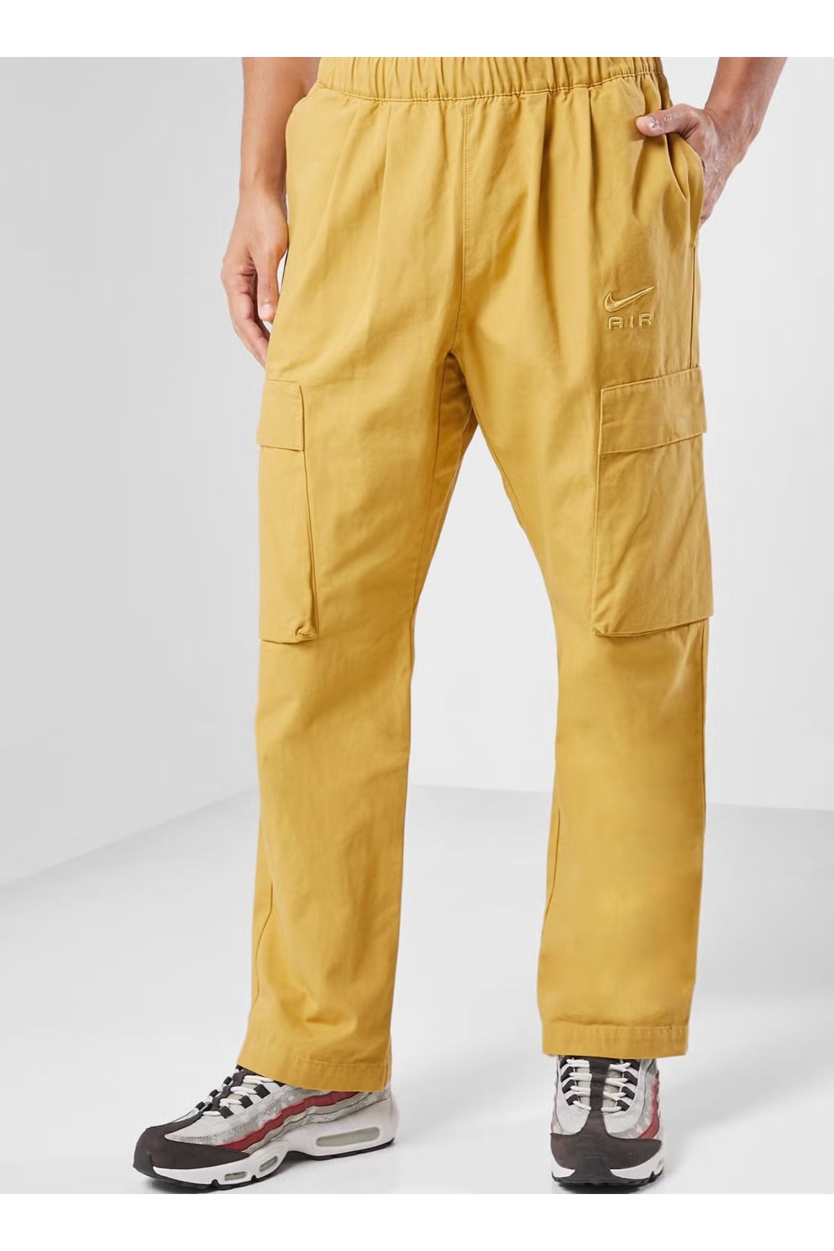 Nike Sweatpants Yellow Trendyol