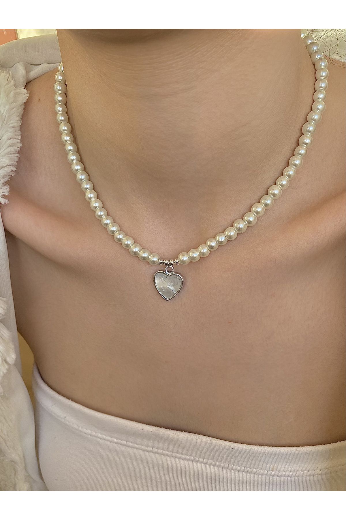 Silver mother of pearl necklace deals