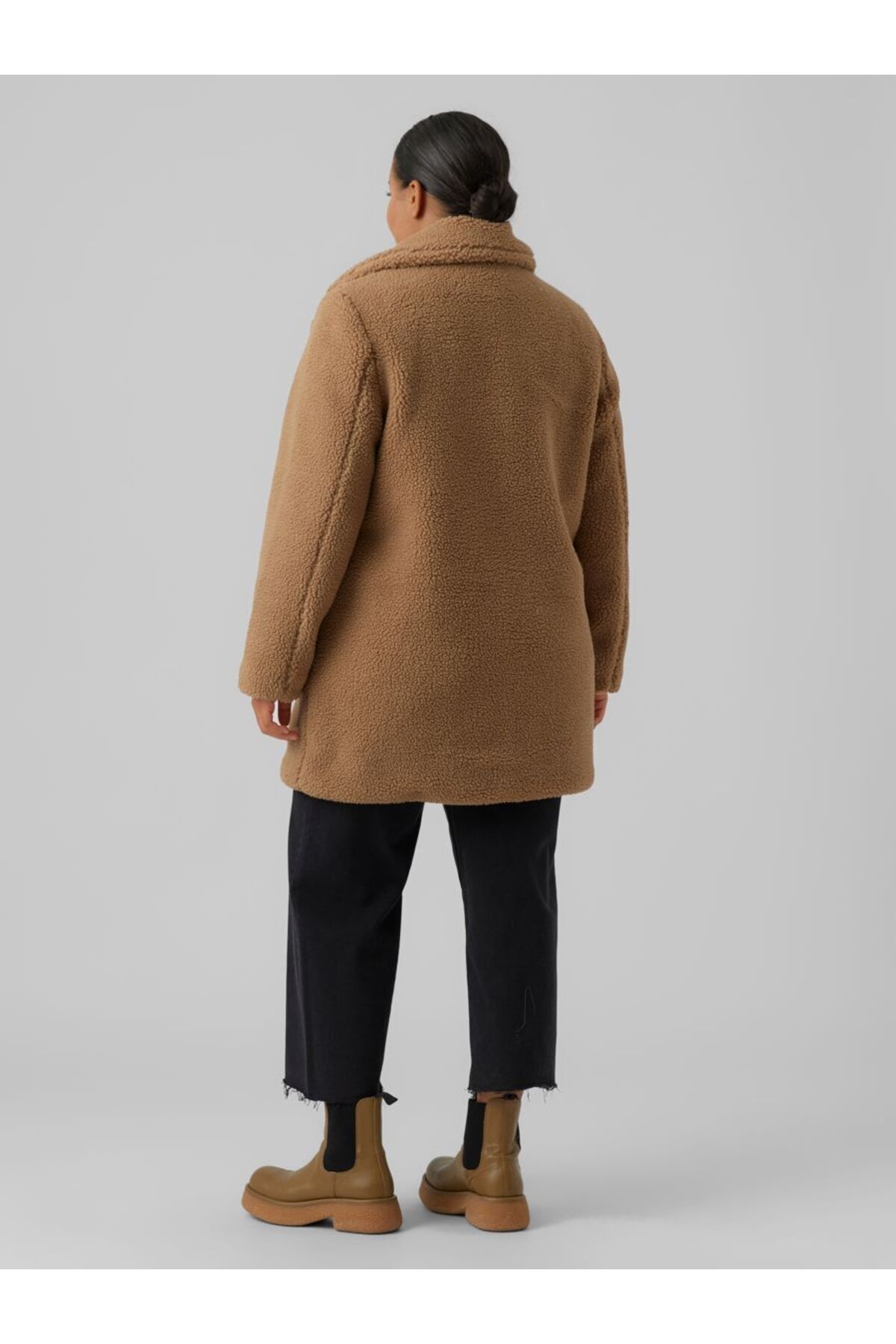 complete the look image