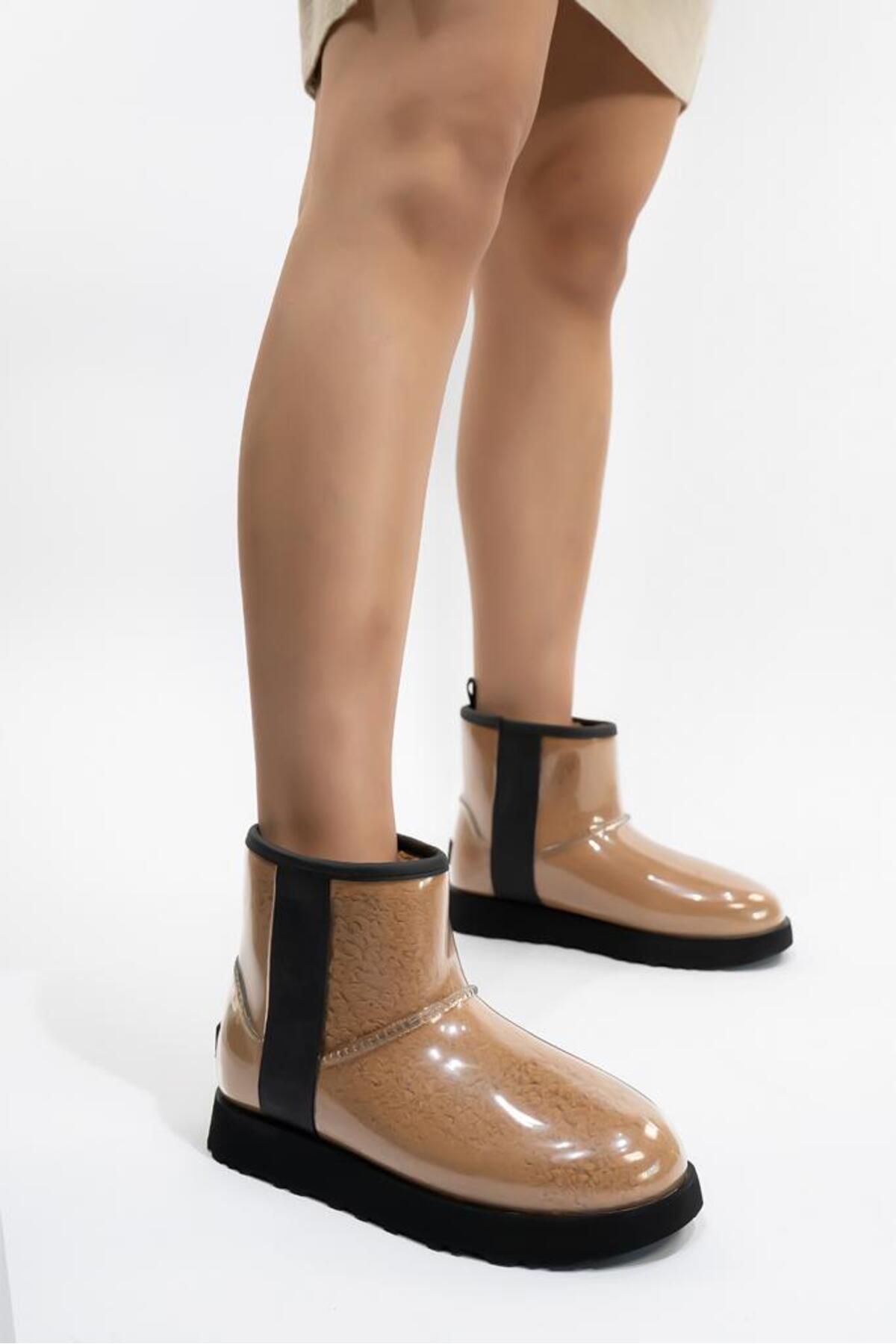 Clear store flat boots