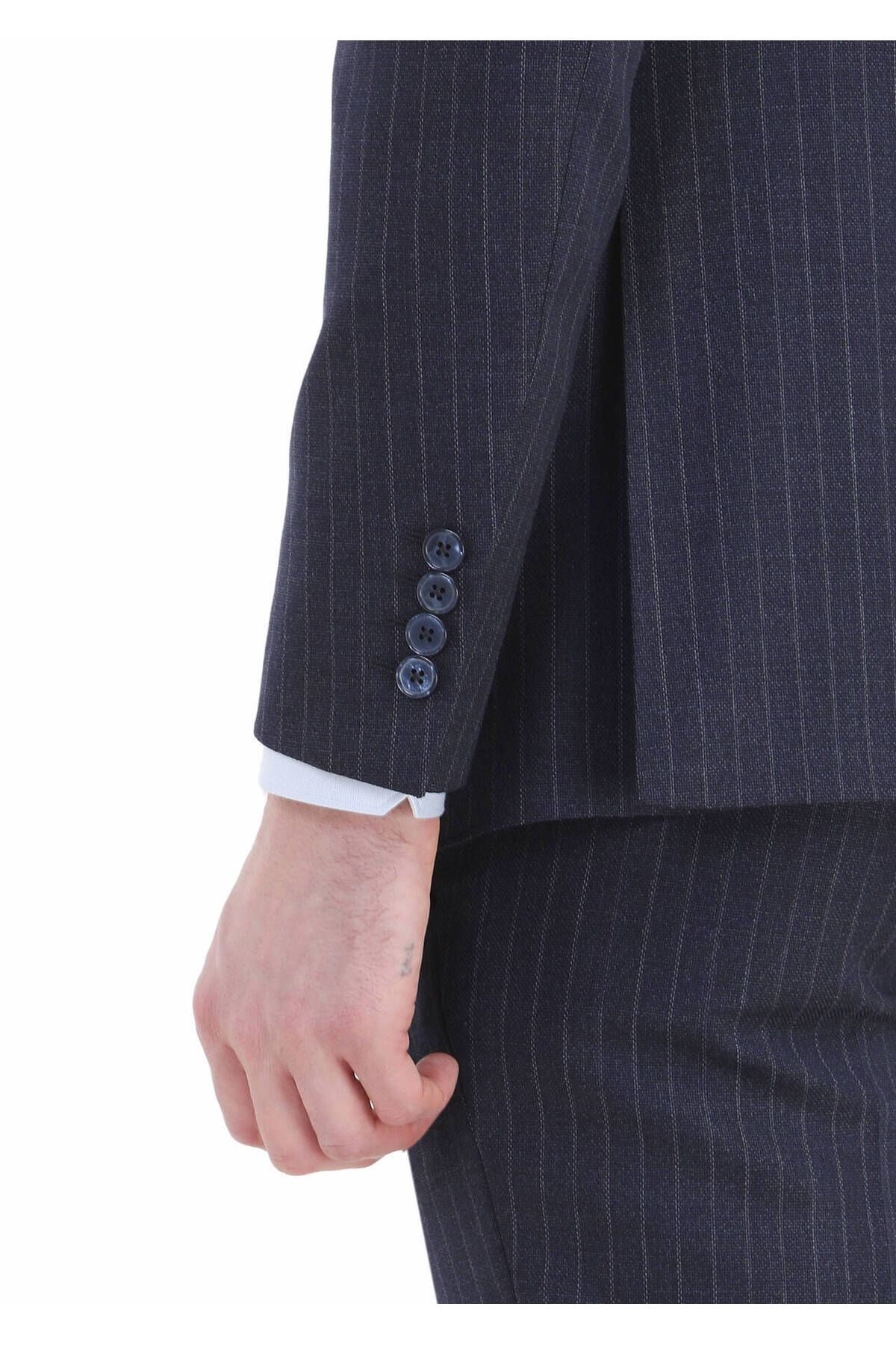 https://cdn.dsmcdn.com/ty1036/product/media/images/prod/SPM/PIM/20231107/10/eca45122-2c3a-3b11-a35d-f2f2f1c86b43/1_org_zoom.jpg