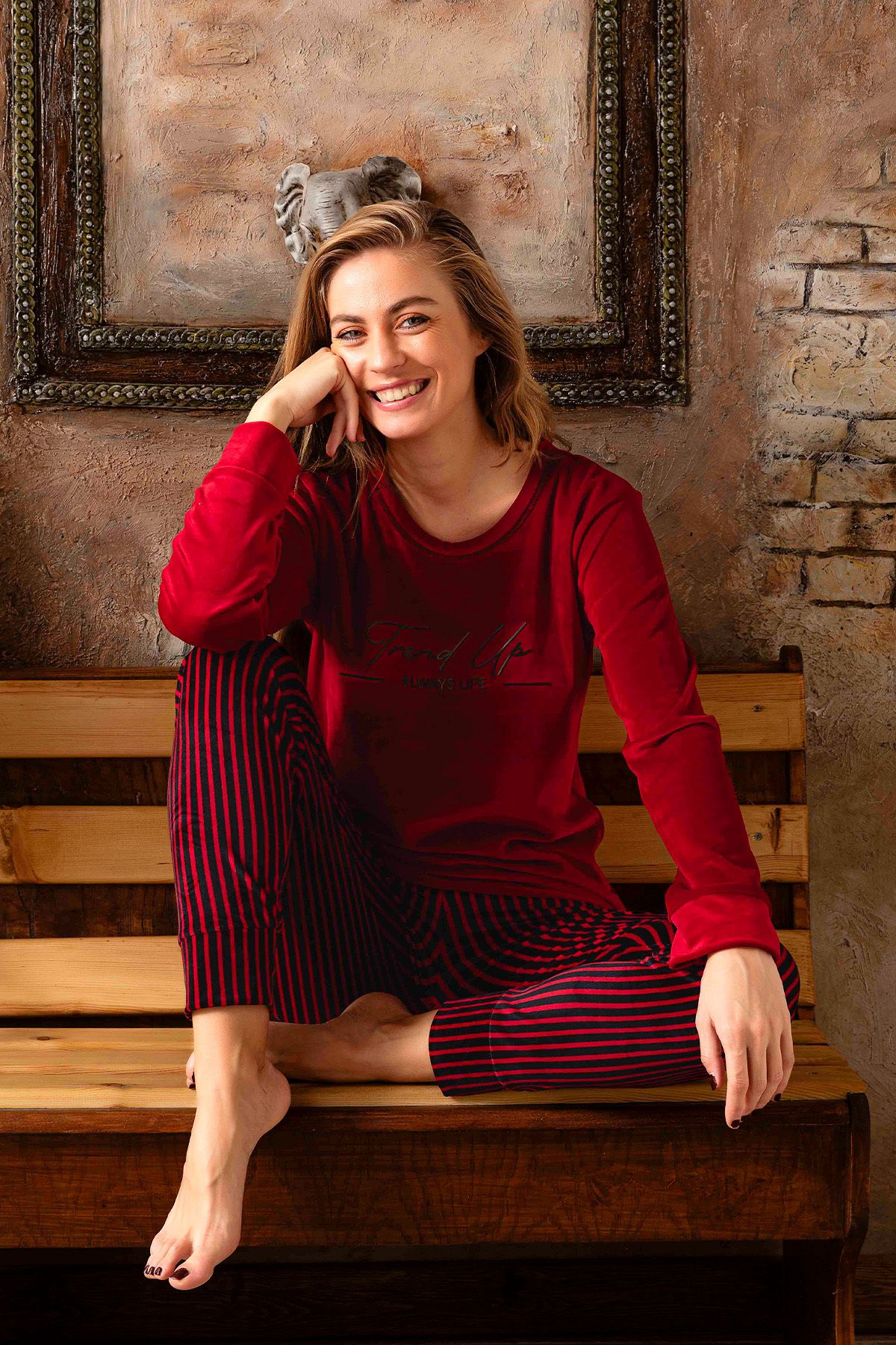 Women's velvet online pajamas