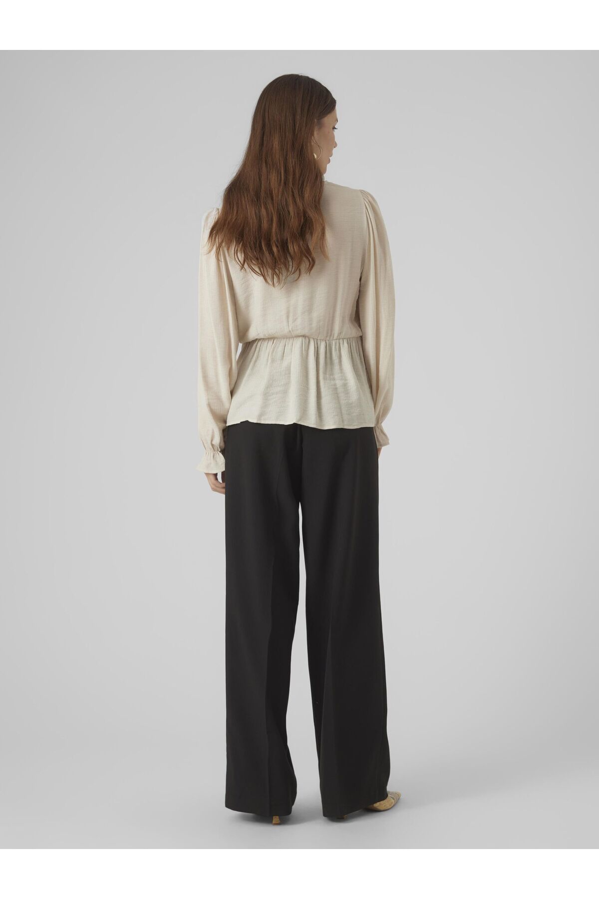 complete the look image