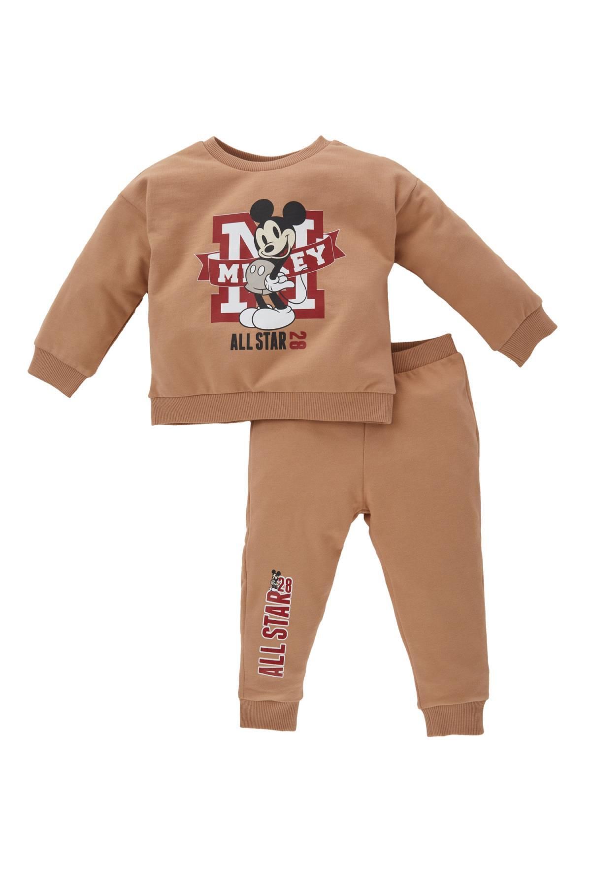 Star sweatshirt best sale and sweatpants set