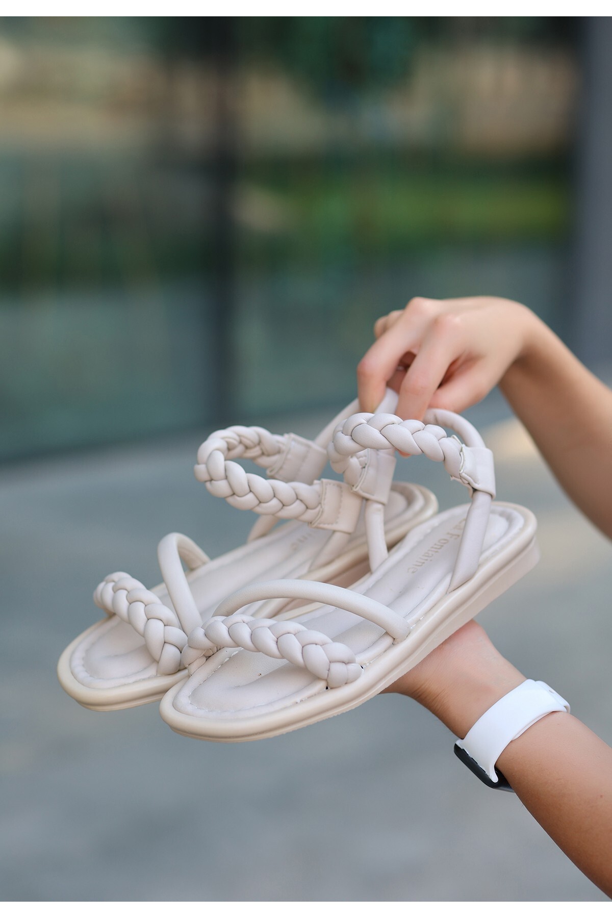 Koan Bej Cilt Sandalet