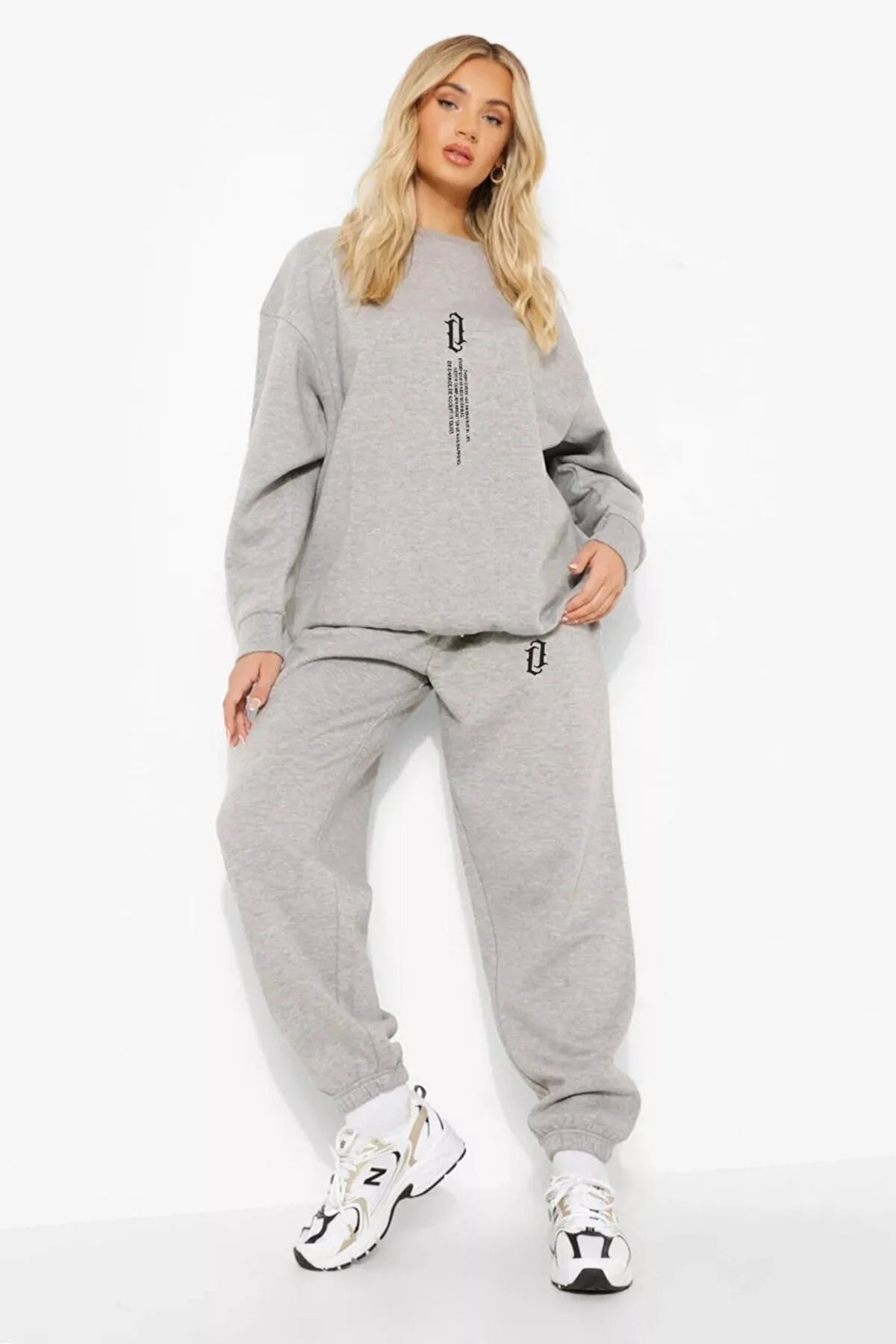 Surprise tekstil Plus Size Sweatsuit Set Gray Regular fit