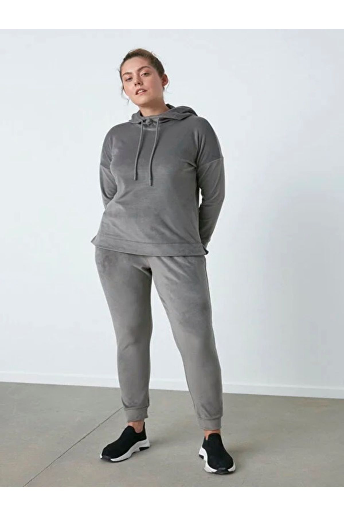 Penti-Pantaloni de jogger din catifea moale 4