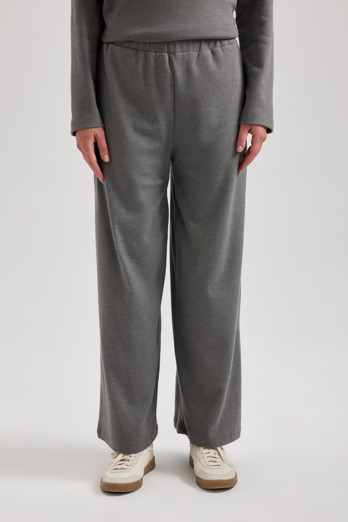 DeFacto-Pantaloni casual Softshell Regular Fit - A5621ax23wn 5