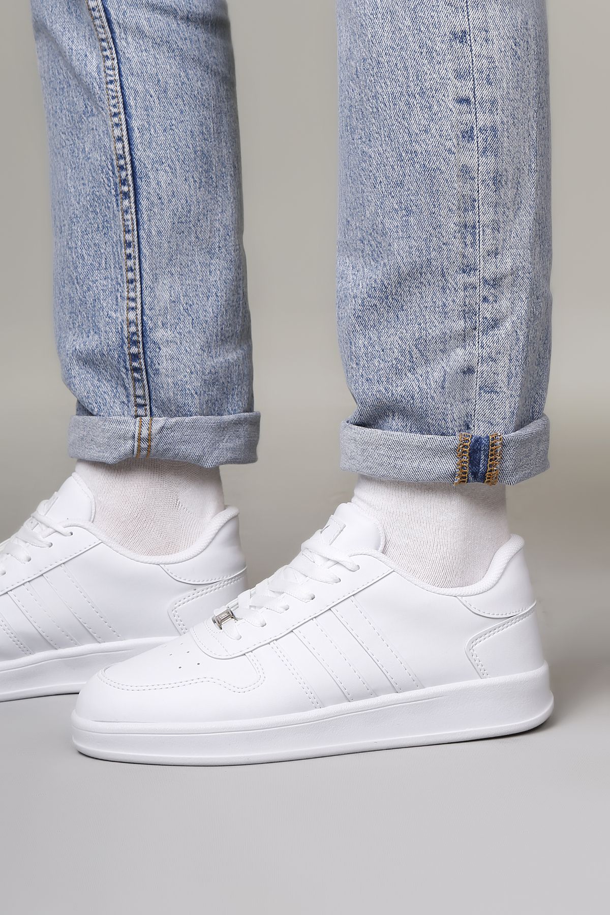 Db1085 adidas deals