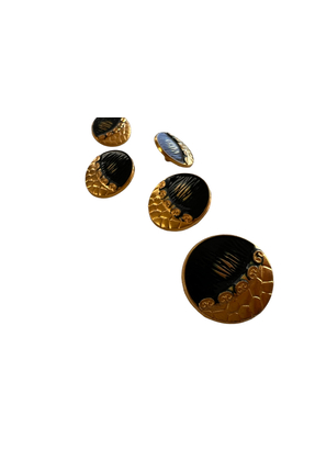 Mothu Siyah Üzeri Gold İşçilikli Metal 2.0 Cm Orta Boy 5 Adet Hırka Ceket Düğme
