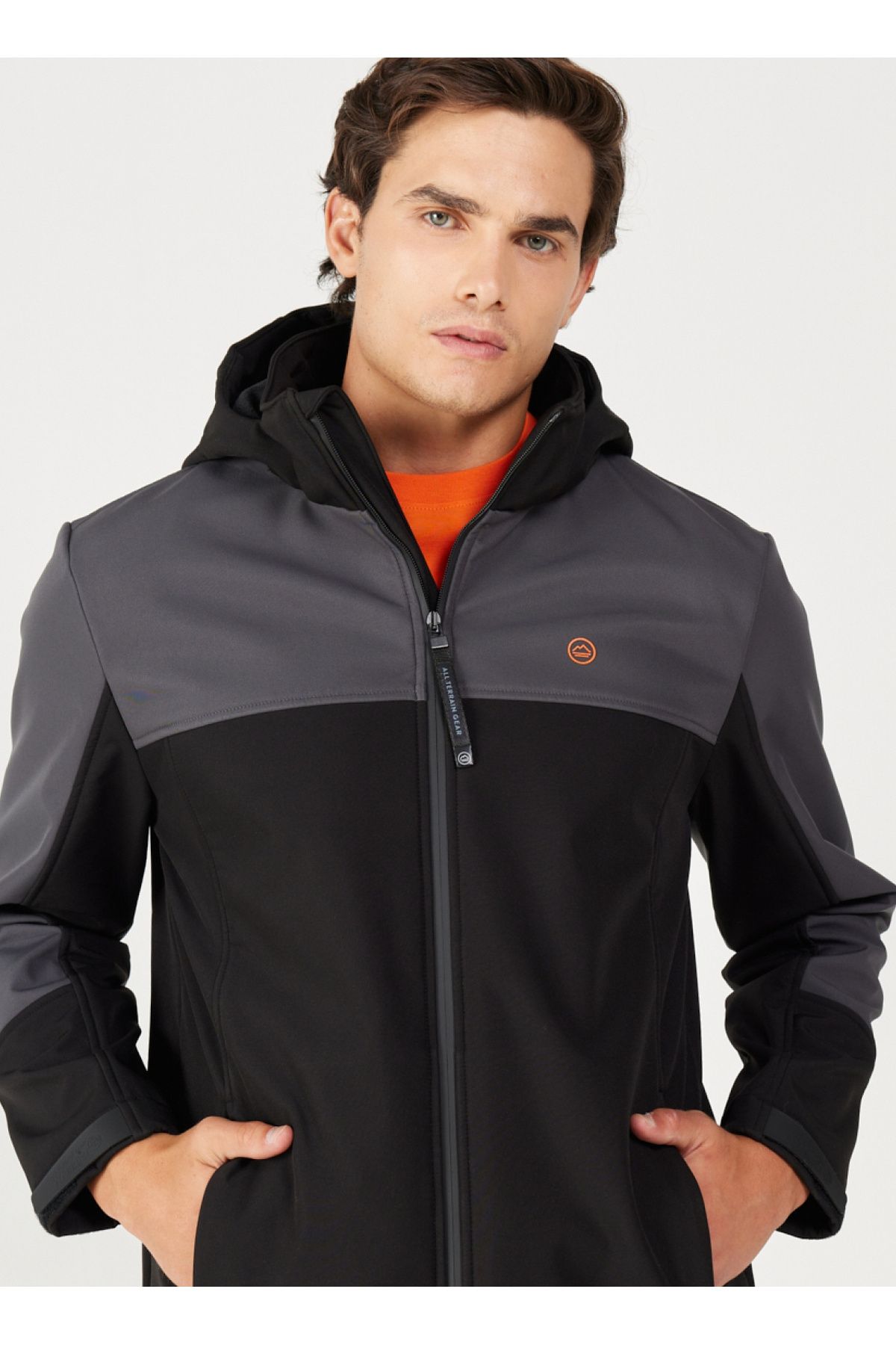 WRANGLER-Regular Fit Men's Black Jacket W 232270001   Soft Shell Jacket 4