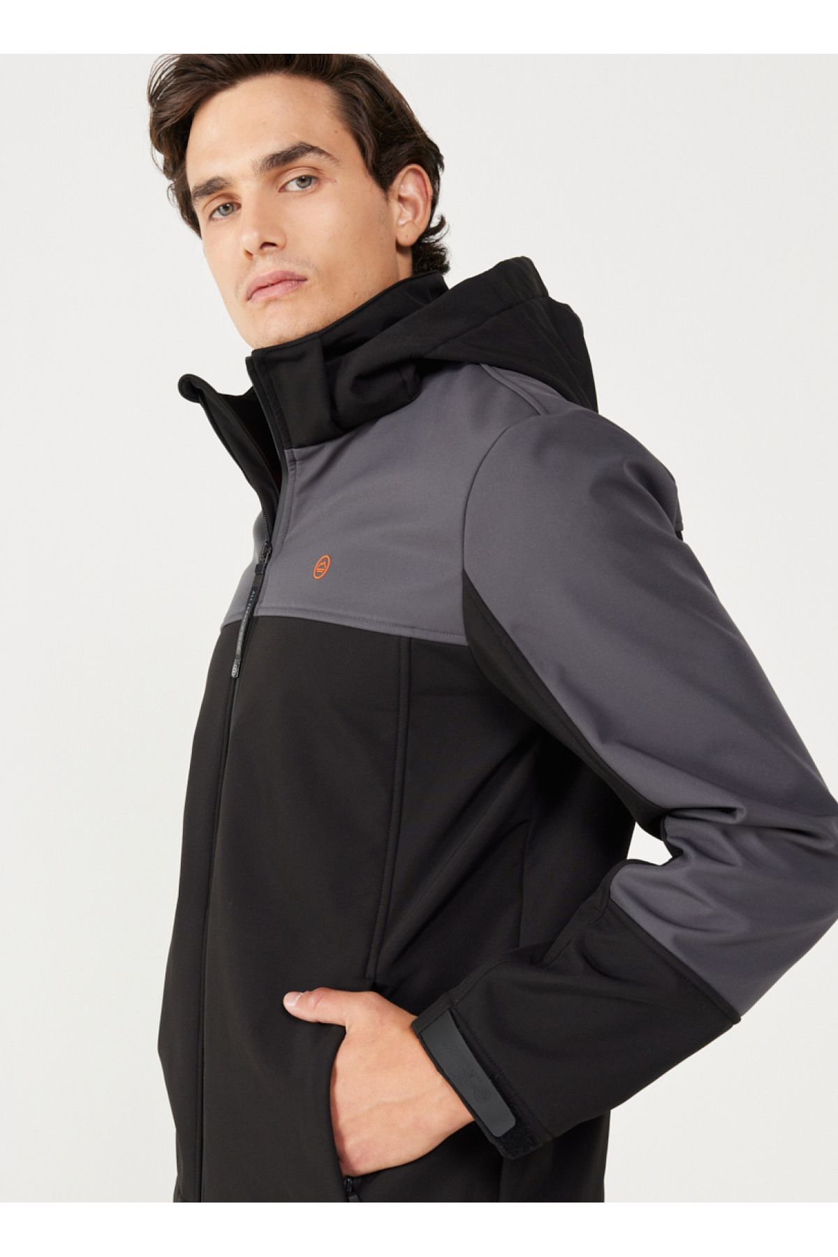 WRANGLER-Regular Fit Men's Black Jacket W 232270001   Soft Shell Jacket 5