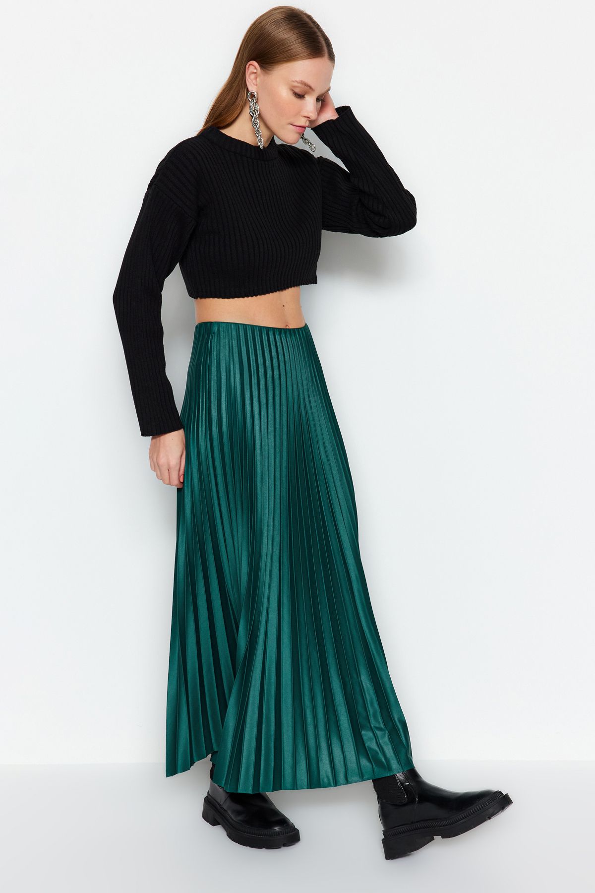 Dark green 2025 pleated long skirt